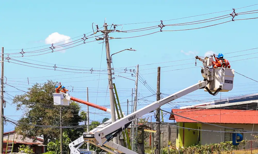 Armonización eléctrica frenada: Gobierno desconvoca reforma por falta de 38 votos