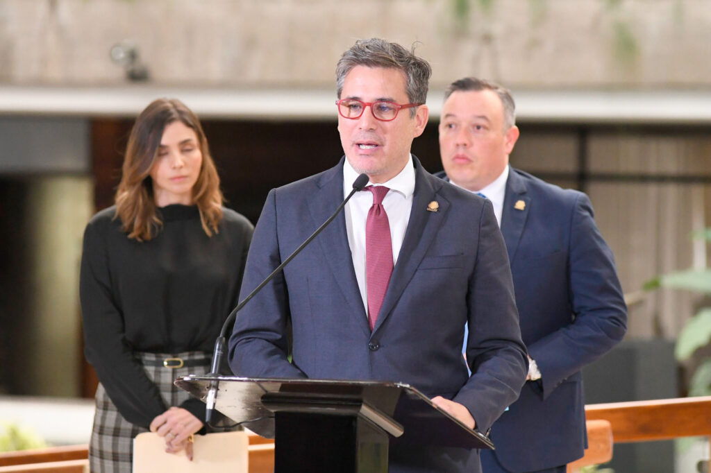 Comercio internacional y contenedores de carga