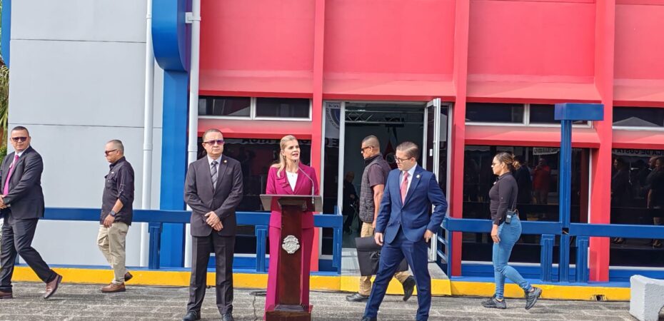 Laura Fernandez estrategias contra la inseguridad